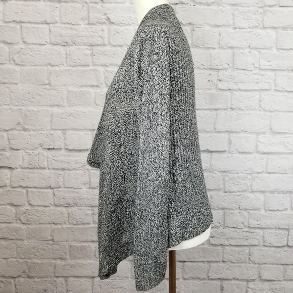 Alice + Olivia gray draped button front cardigan women's size XS New With Tsgs - Picture 3 of 9
